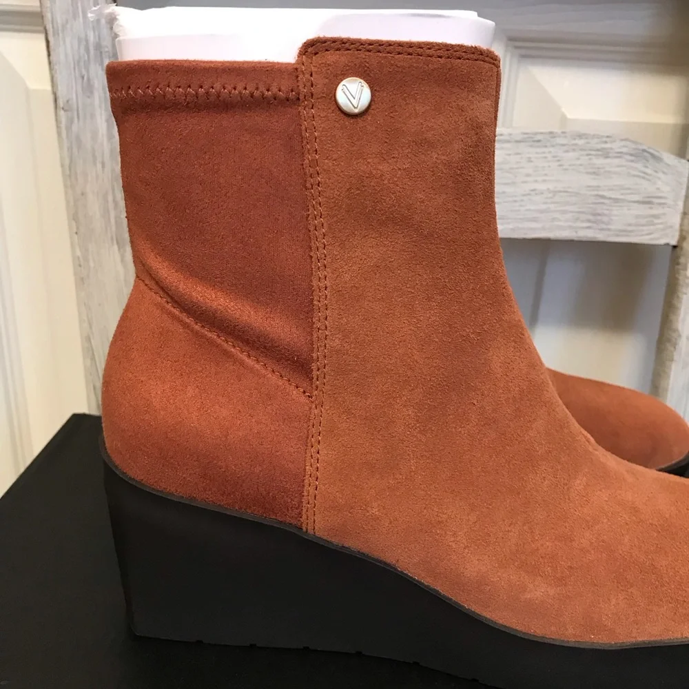Vionic Skylar Tan Suede Wedge Ankle Boots New In Box